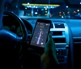 La aplicación Karta GPS permite a los usuarios obtener instrucciones de navegación de Donald Trump